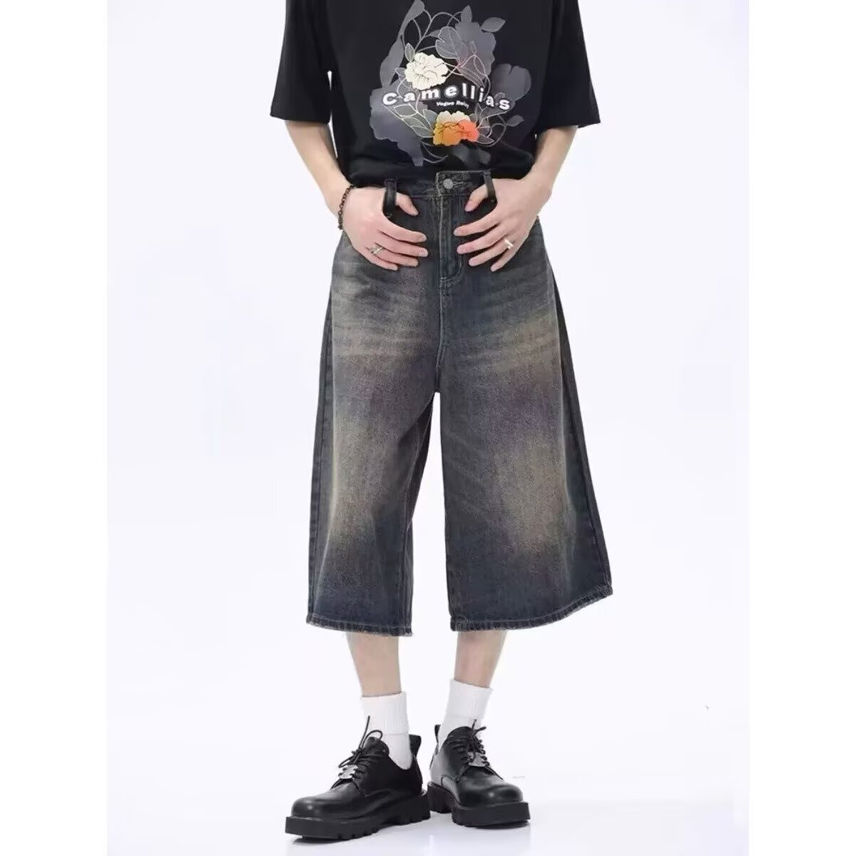 Jeans da uomo retrò lavati a gamba larga, cropped, pantaloncini in denim vintage per l'estate, vestibilità dritta, stile casual unisex, blu scuro, nero, blu classico_voghion.com