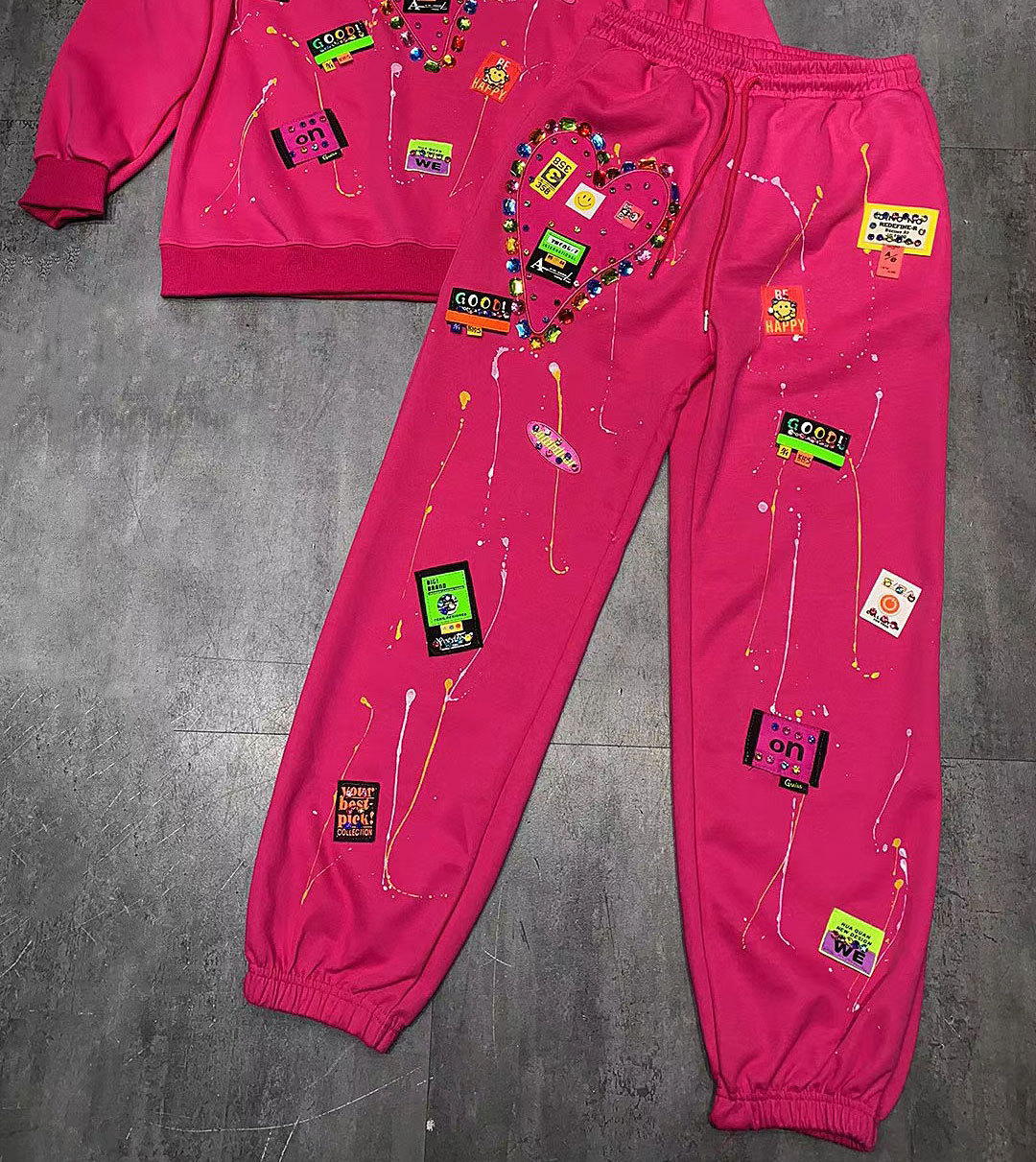 Women's Clothing retro trend fashion casual sports suit large version loose style age reducing graffiti two piece set a complete set_voghion.com