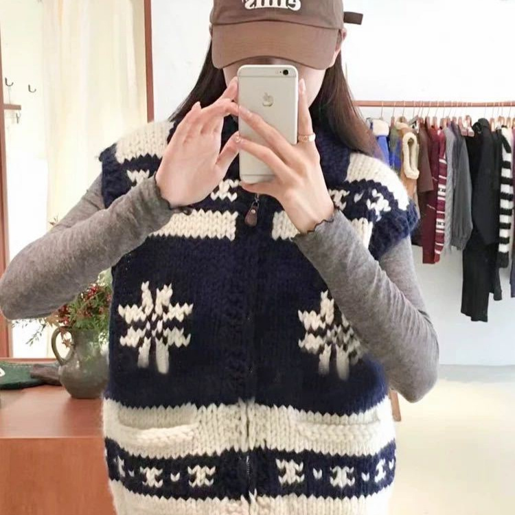 In Stock ~ Purely Handmade Wool Korean Niche Sien*E Retro Sweater Vest Jacquard Christmas Elk Knitting