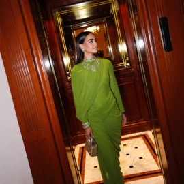 连衣裙;时尚休闲套装;半身裙