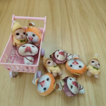 Exquisite Ins-Style Cute Fruit Cat Pendant 3cm Small Cat Figurine Finished Product