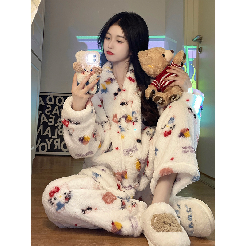 INS JAPANESE-KOREAN STYLE PAJAMAS 여성의 가을 및 겨울 새로운 기모노 카디건 세트 산호 양털 두꺼운 따뜻한 부드러운 소녀 홈 옷