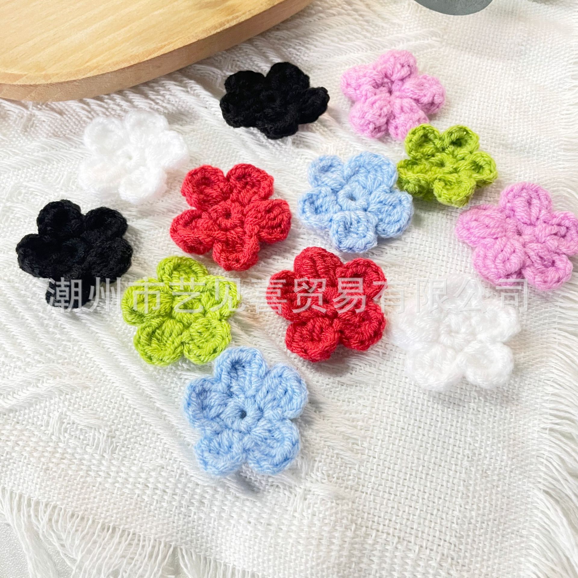 手工钩织小花毛线花朵发饰包包配件服装辅料花边批发手勾花