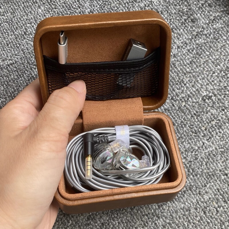 Headphone Storage Bag, Shock-Proof and Pressure-Resistant Box, Wired Headphone Storage Leather Case, Portable Protective Cover, Genuine Leather Multi-Purpose Small Box Headphone Storage Bag, Shock-Proof and Pressure-Resistant Box, Wired Headphone Storage Leather Case, Portable Protective Cover, Genuine Leather Multi-Purpose Small Box