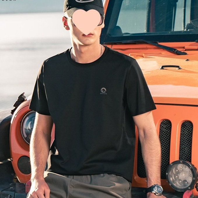 Yingjuelun 涼しくて滑らかな半袖 T シャツメンズトレンディなブランドバックプリント T シャツアイスシルク半袖男の子夏服|undefined