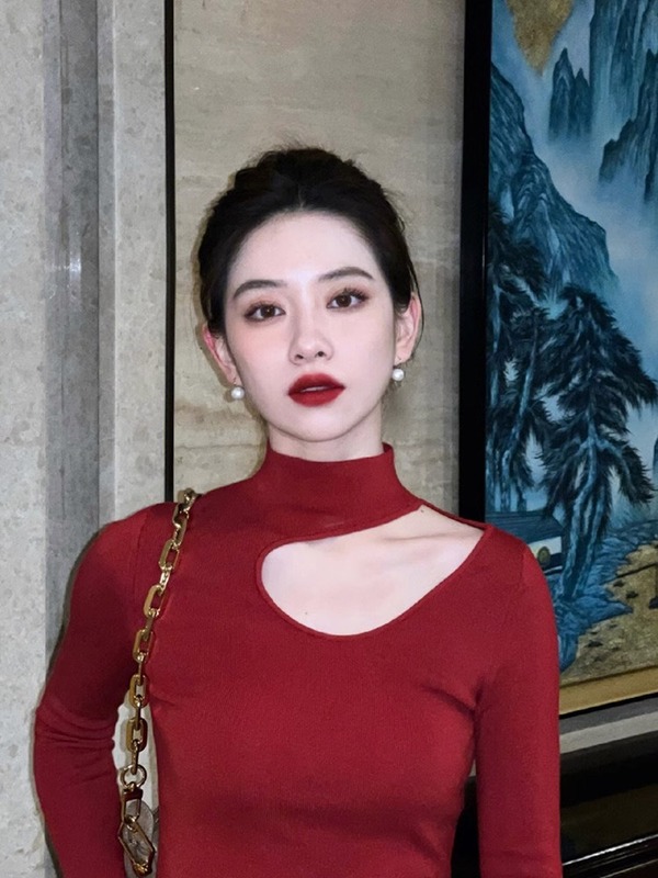 黑色镂空半高领挂脖内搭打底衫女秋冬纯欲修身针织衫锁骨上衣秋季|undefined