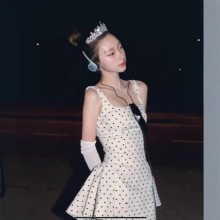 2025ss春季新款 越南小众 波点植绒面料法式甜美掐腰绑带连衣裙女