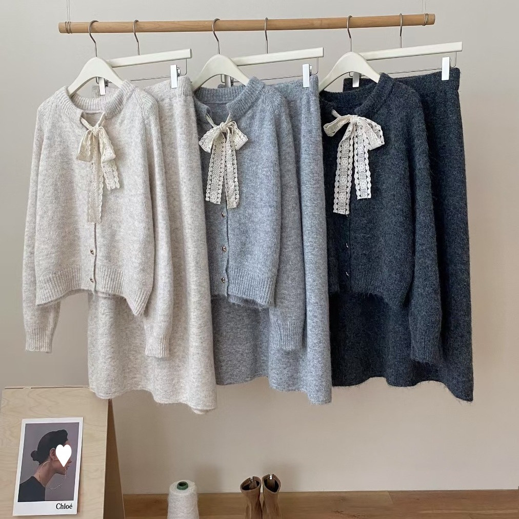 蕾丝系带开衫+半身裙两件套2025秋冬新款羊驼绒高质量套装裙串珠