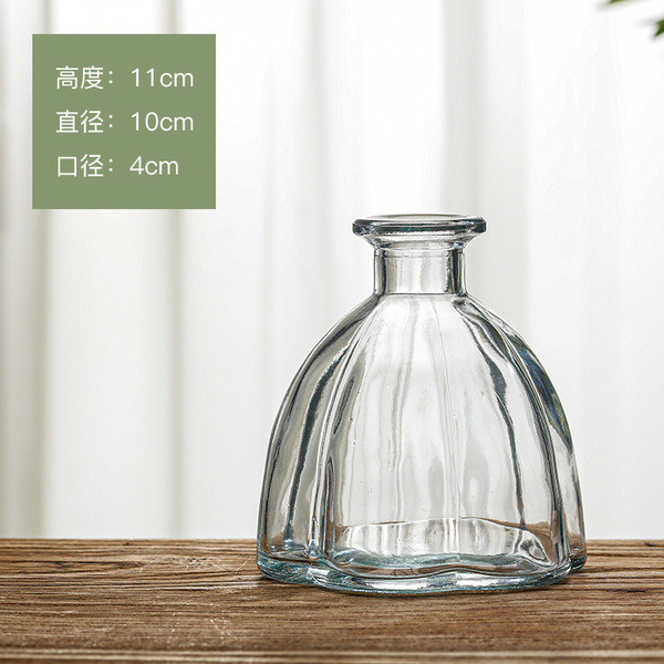 Retro light luxury relief transparent French mini glass vase living…