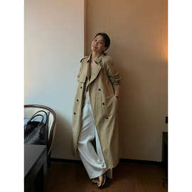 元派bluepops2025秋季新款双排扣长款风衣外套廓形翻领大衣女M036