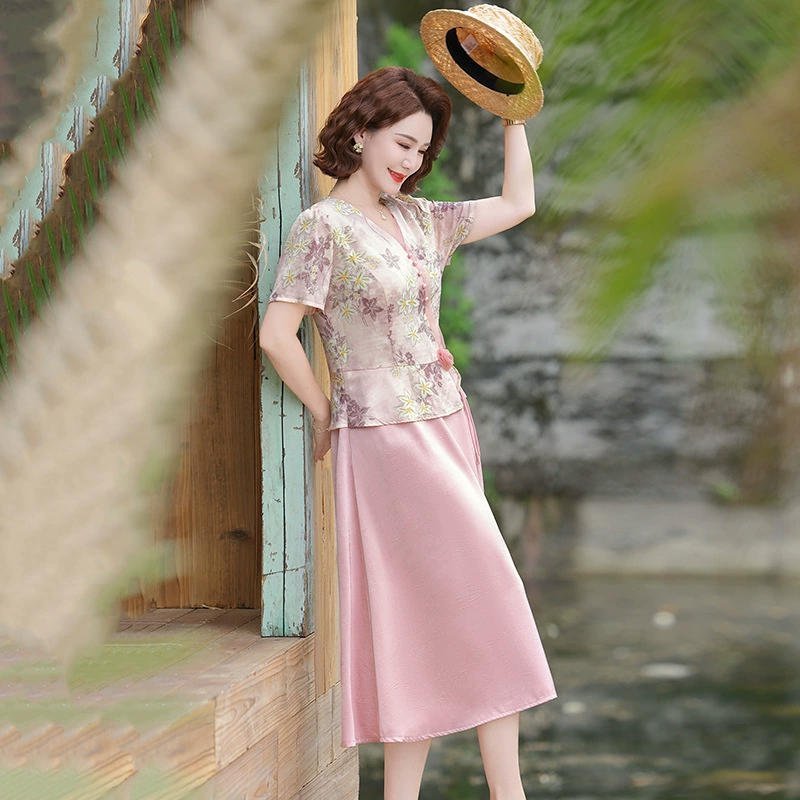 Платье мамы с короткими рукавами, улучшенный китайский стиль, высококачественная, элегантная, модная тонкая юбка для женщин среднего и пожилого возраста.
