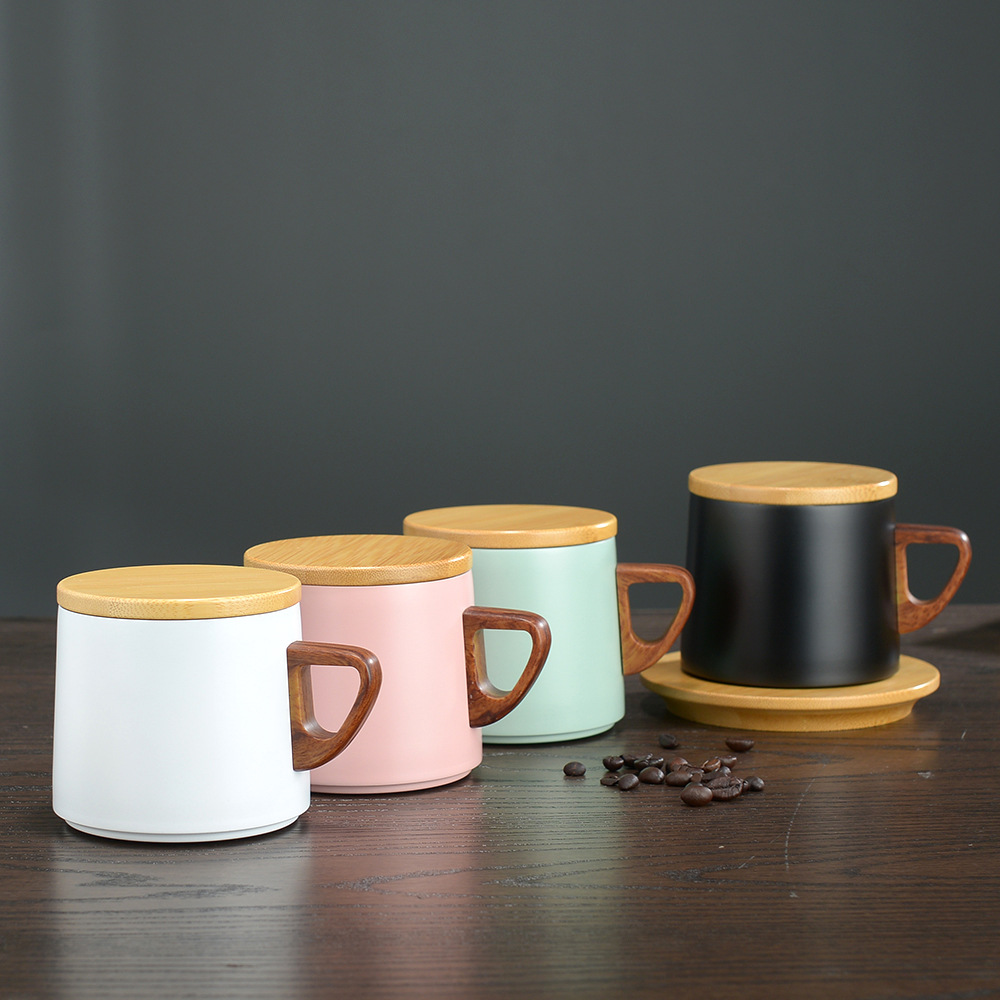 Taza de vacío de doble capa de acero inoxidable taza de oficina taza de café cubierta de bambú de madera Comercio exterior 304 aislamiento térmico vacío ins manejar