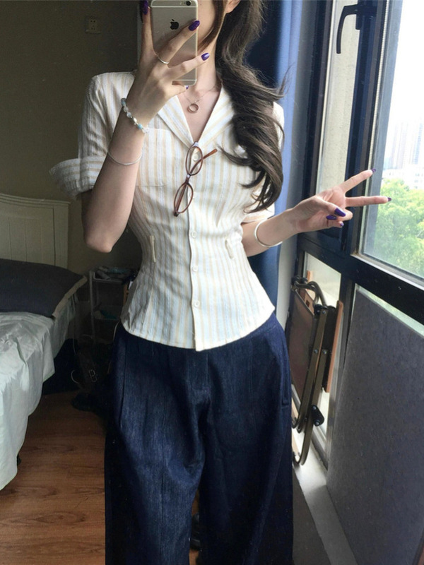 韩系气质条纹短袖衬衫女夏季2025新款设计感小众收腰显瘦百搭上衣|undefined