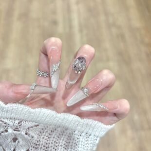 ���|��Ů����͸��ɫ�����׷�ʽ؈�����A����L������׼��ֹ�