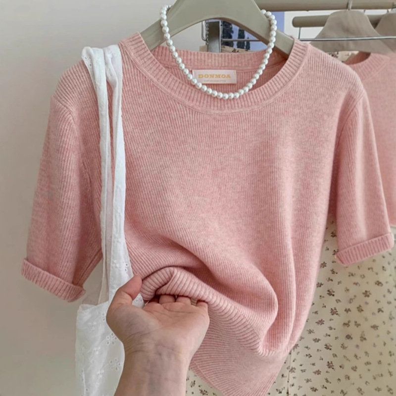 South Korea Crewneck Shoulder Knitted Short-sleeved Women's Summer New Gentle Style Design Sense Slimming All-match Solid Color Trendy Top South Korea Crewneck Shoulder Knitted Short-sleeved Women's Summer New Gentle Style Design Sense Slimming All-match Solid Color Trendy Top