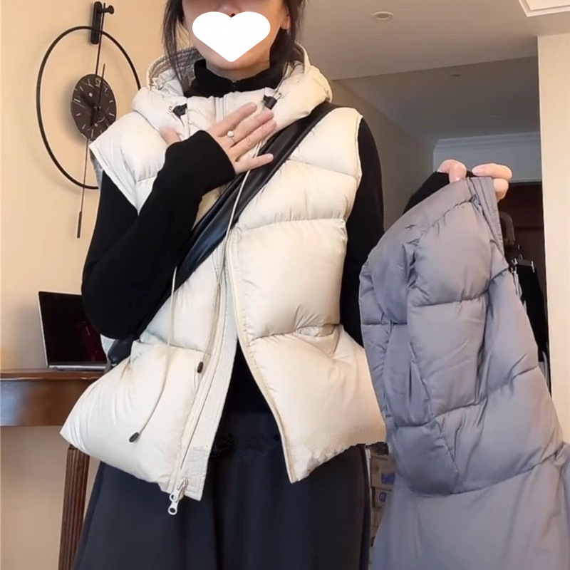 Short White Duck down Hooded Vest for Women, 2026 Winter New Style, Loose Fit, Slimming Effect, Suitable for Petite Figures