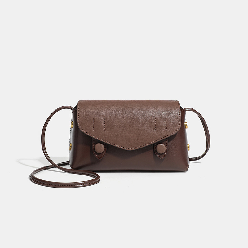 Coffee-Colored Small Square Bag, Autumn/Winter 2025 New Model, Crossbody Messenger Bag, Cambridge Bag, Versatile Simple Handbag for Women Coffee-Colored Small Square Bag, Autumn/Winter 2025 New Model, Crossbody Messenger Bag, Cambridge Bag, Versatile Simple Handbag for Women