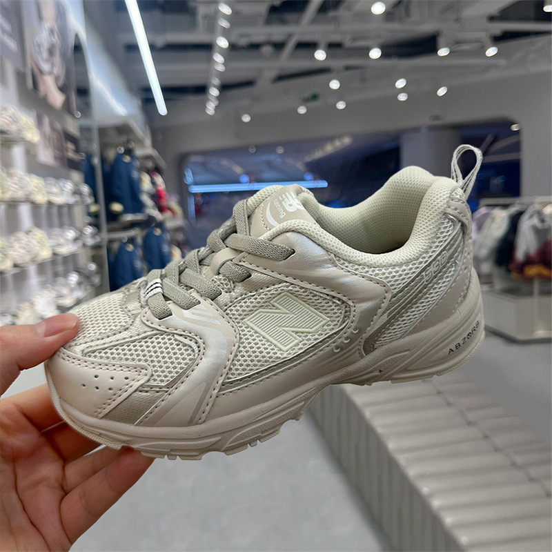 nb530 子供靴 2025 春夏新作メッシュ通気性スポーツシューズ親子男性と女性の子供のお父さんの靴|undefined