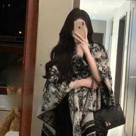 法式优雅披肩女外搭洋气高档外套围巾格子斗篷毛毯披风针织衫上衣