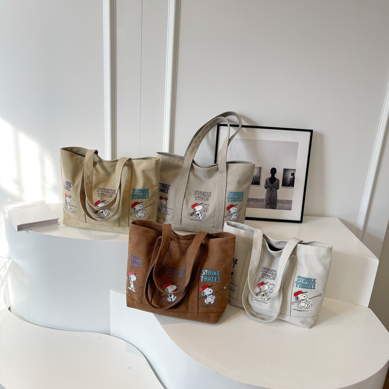 Cartoon mummy bag 2023 shoulder crossbody mother and baby bag mother out portable baby bottle diaper bag car hanging bag