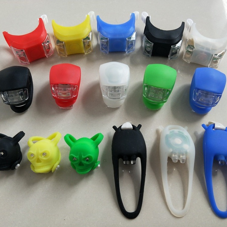 Luz de rana para bicicleta de montaña, decoración de bicicleta, luz intermitente para manillar, luz de silicona 2032, luz de rana modelo 009