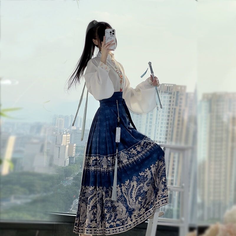 Ming-Style Hanfu Women's Red Mamian Skirt Set, Banquet Outfit, Traditional Chinese Style Adult Version, Improved Ancient Costume for Daily Wear Ming-Style Hanfu Women's Red Mamian Skirt Set, Banquet Outfit, Traditional Chinese Style Adult Version, Improved Ancient Costume for Daily Wear