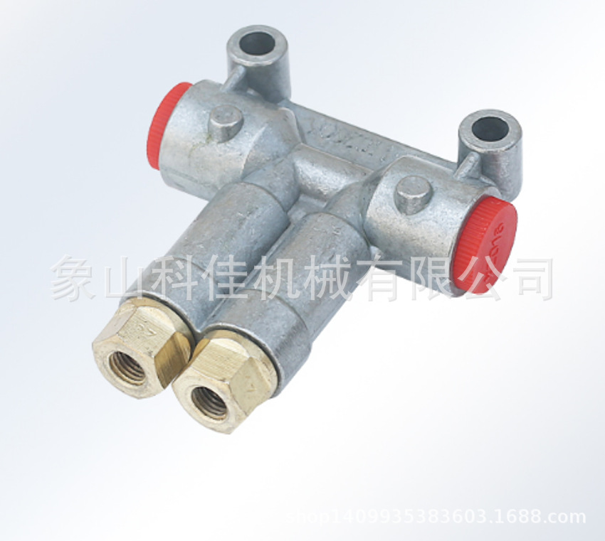 客车底盘加压式油脂定量分配器QT8622