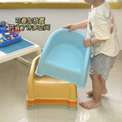 子供用ベビー小さなスツール背もたれ椅子1歳の低いスツールプラスチックダイニングチェア快適な座りやすいベンチ入浴靴交換スツール