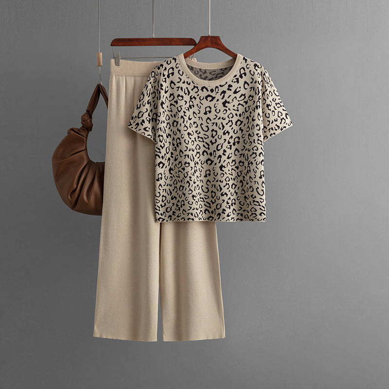 637g Weight Short Sleeve Sleeve Length Viscose fiber Fabric Type Pant Co-ord Set Sets Type 2 Pieces Set Quantity Daily Occasion Round Neck Neckline Loose Fit Type Leopard Pattern Summer, Spring Season Women's Gender Jacquard Design Casual Style Daily Women's Casual Leopard Viscose Fiber Jacquard Pant Co-ord Set Pants Sets 5
