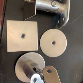 不锈钢立柱活动头实心精铸摇头立柱固定扶手件楼梯配件立柱配件