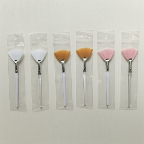 Cosmetic face mask