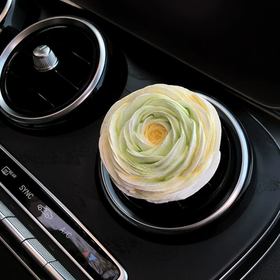 Car Perfume Aromatherapy – expansion stone ornaments women - cream-green-peony
