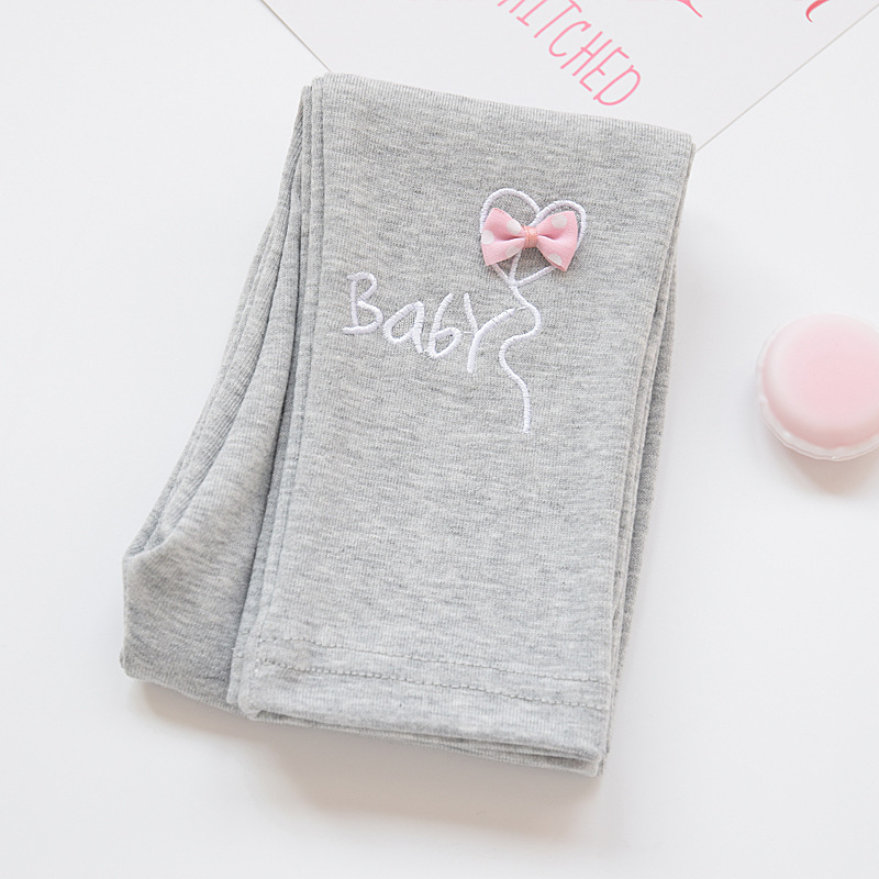 Polainas de niña primavera y otoño pantalones delgados ropa exterior para niños medianos y pequeños estilo occidental bebé primavera y verano para niños melocotón corazón flor pantalones para niños