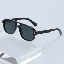 太阳镜;框架眼镜;老花镜