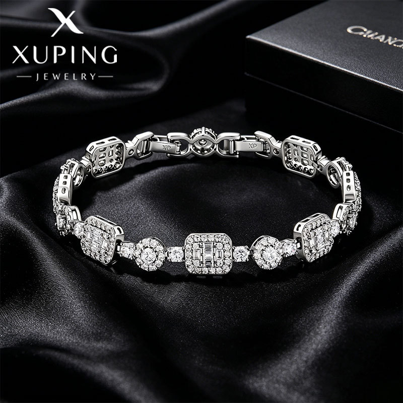 Xuping moda europea y americana transfronteriza geométrica cuadrilátera redonda empalmada pulsera aleación de cobre ligera de lujo temperamento joyería de brazaletes