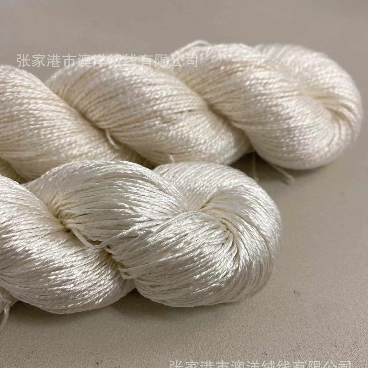 Baichang Silk 100 шелкопряд Tencel Wool White Embryo twistedStick Needle Crochet Hand Knitting DIY ручная покраска