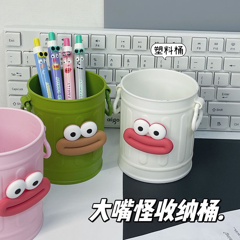 펜홀더 + 입 (색상 표기 가능)
