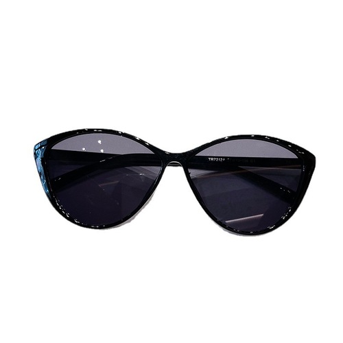 New retro glasses frames European and American cat-eye flat mirrors Personalized fashionable glasses frames can be matched with myopia frame glasses trend