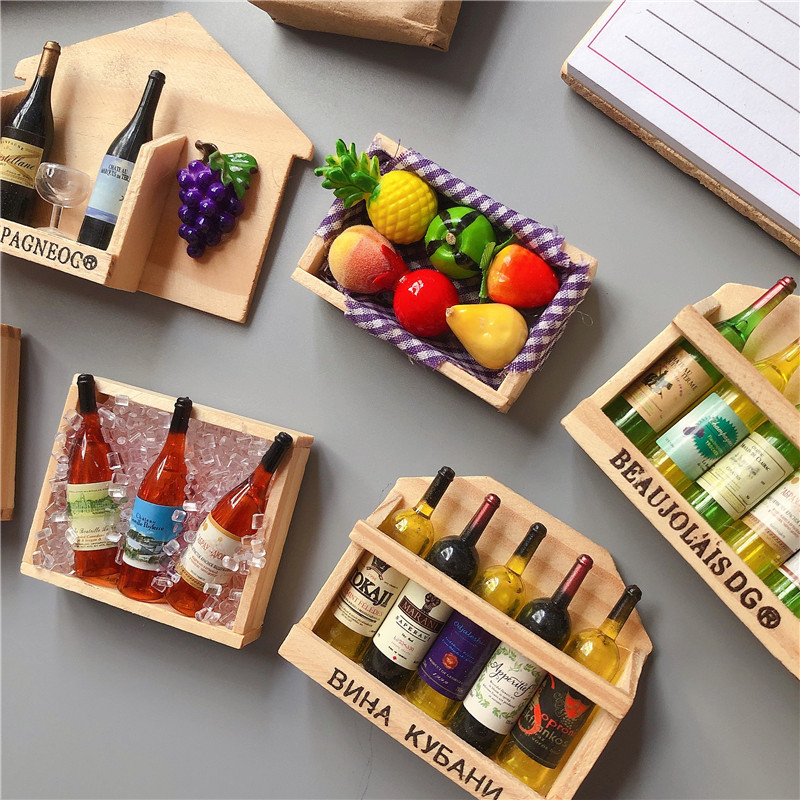 Mini comida y juego decoración refrigerador pegatinas accesorios para el hogar botella de vino gabinete de madera cesta de dibujos animados fruta pegatinas magnéticas nota Mensaje de papel