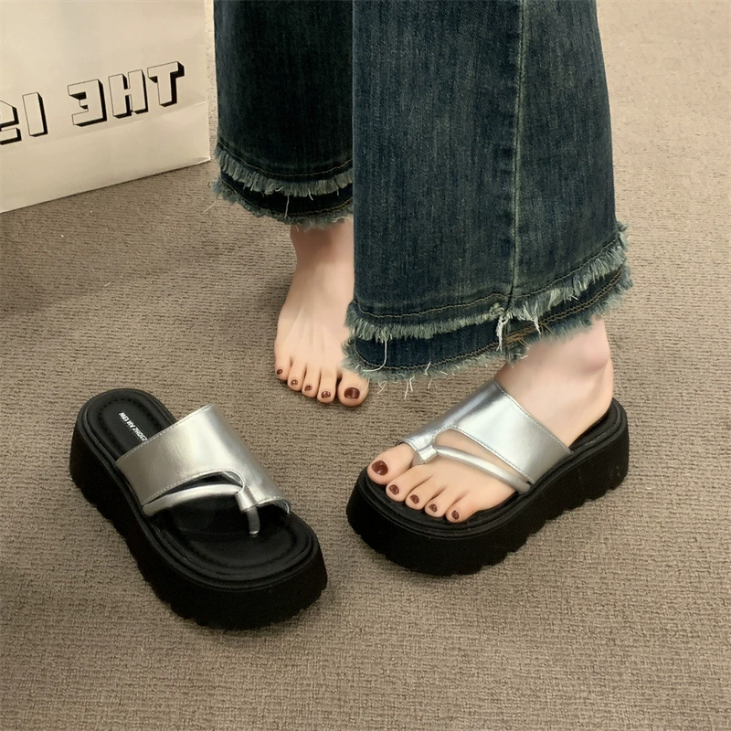 Французские пляжные сандалии в римском стиле, модные толстоподошвенные шлепанцы для женщин, лето 2025, новая корейская версия