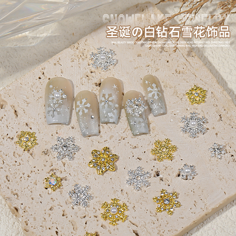 Japonés uñas aleación joyería Navidad invierno copo de nieve serie coreano dulce diamante uñas accesorios 10 mezclado