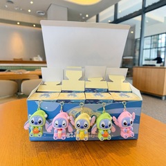 クラシックスティーバックキーホルダー漫画スクーターシリーズアクセサリー pvc 人形マシンホリデーギフトペンダント