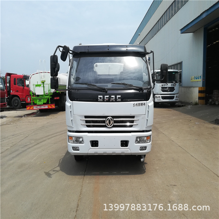 国三洒水车18.jpg