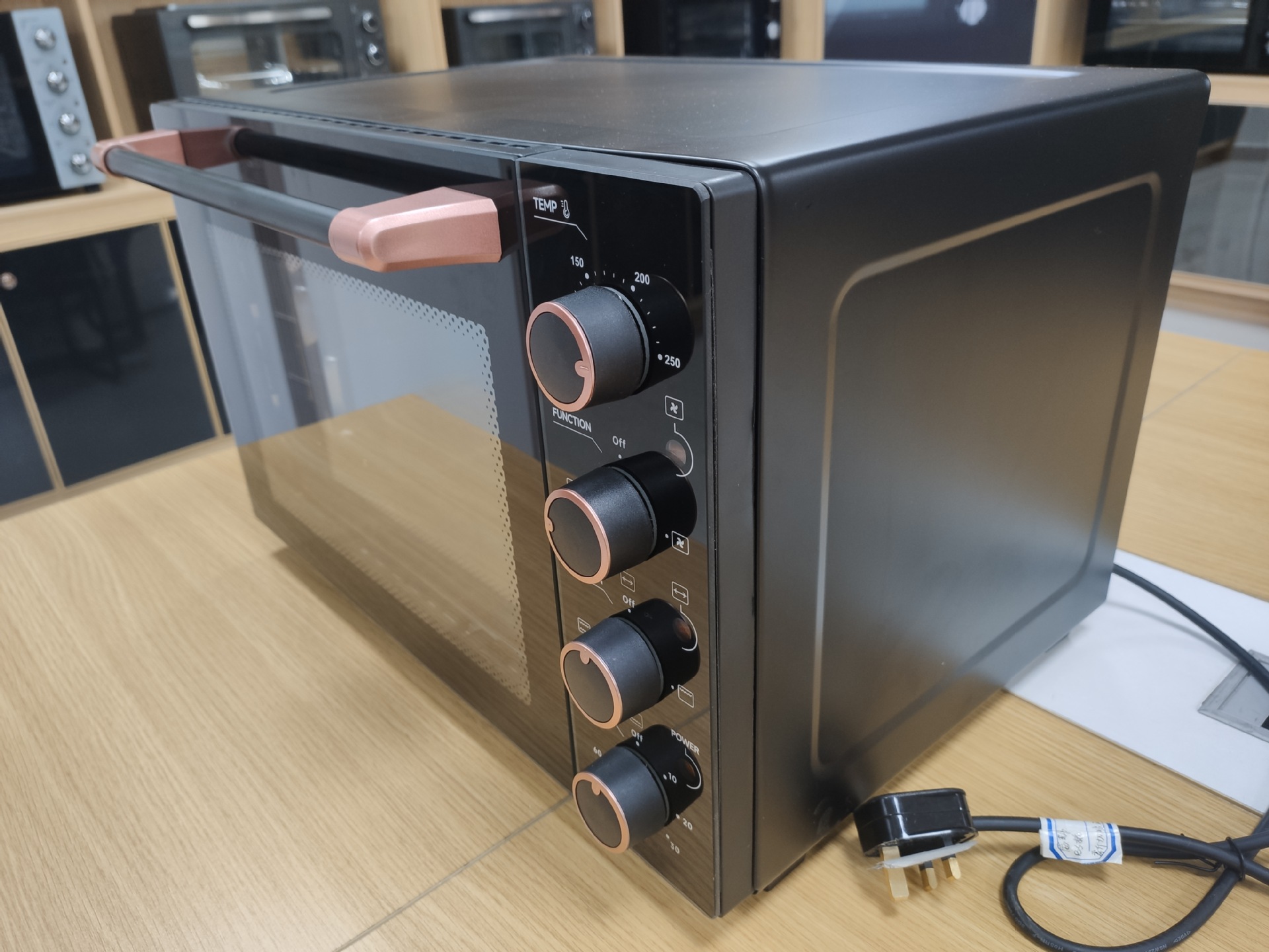 35L horno doméstico comercio exterior europeo gran capacidad horno de convección multifuncional CE fábrica personalizada KE35