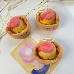 現物アニメかわいい蒸し器饅頭ぬいぐるみのキーホルダー