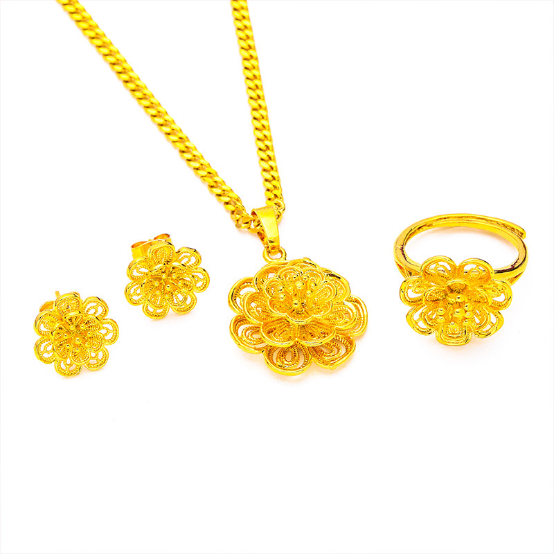 Vietnam arena oro collar de las mujeres imitación de oro amarillo colgante de flores collar de la moneda europea durante mucho tiempo no se desvanece chapado en oro de la joyería