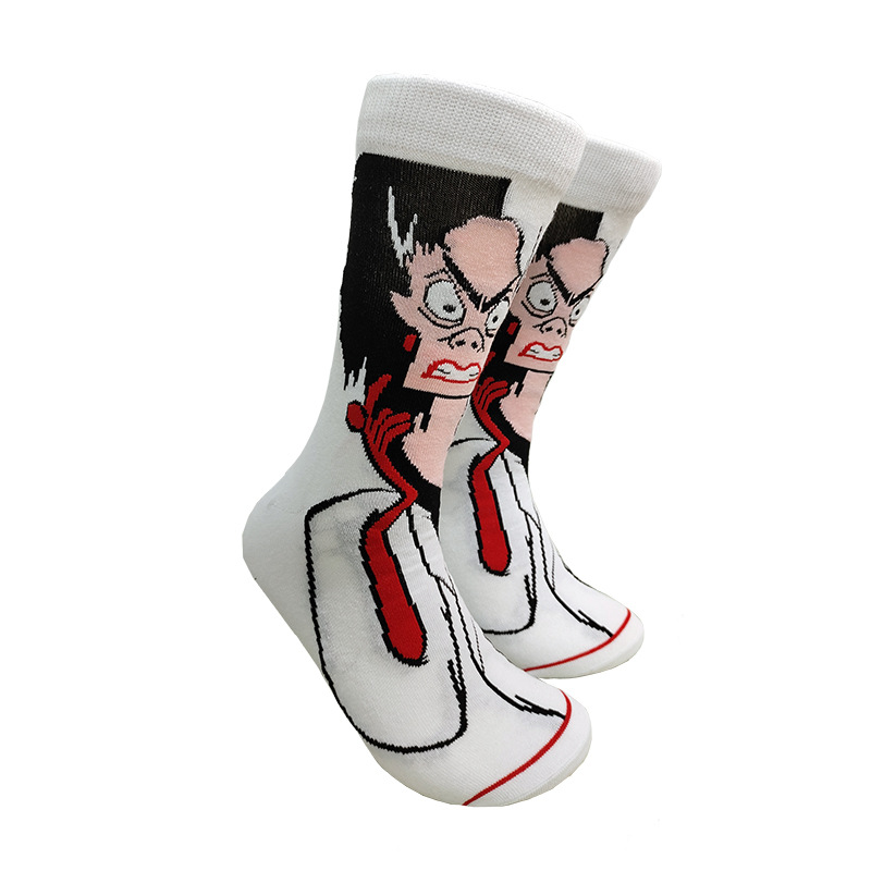 Calcetines de moda de dibujos animados de suministro de punto transfronterizo su Yu esponja bebé película hombres y mujeres calcetines de media pantorrilla