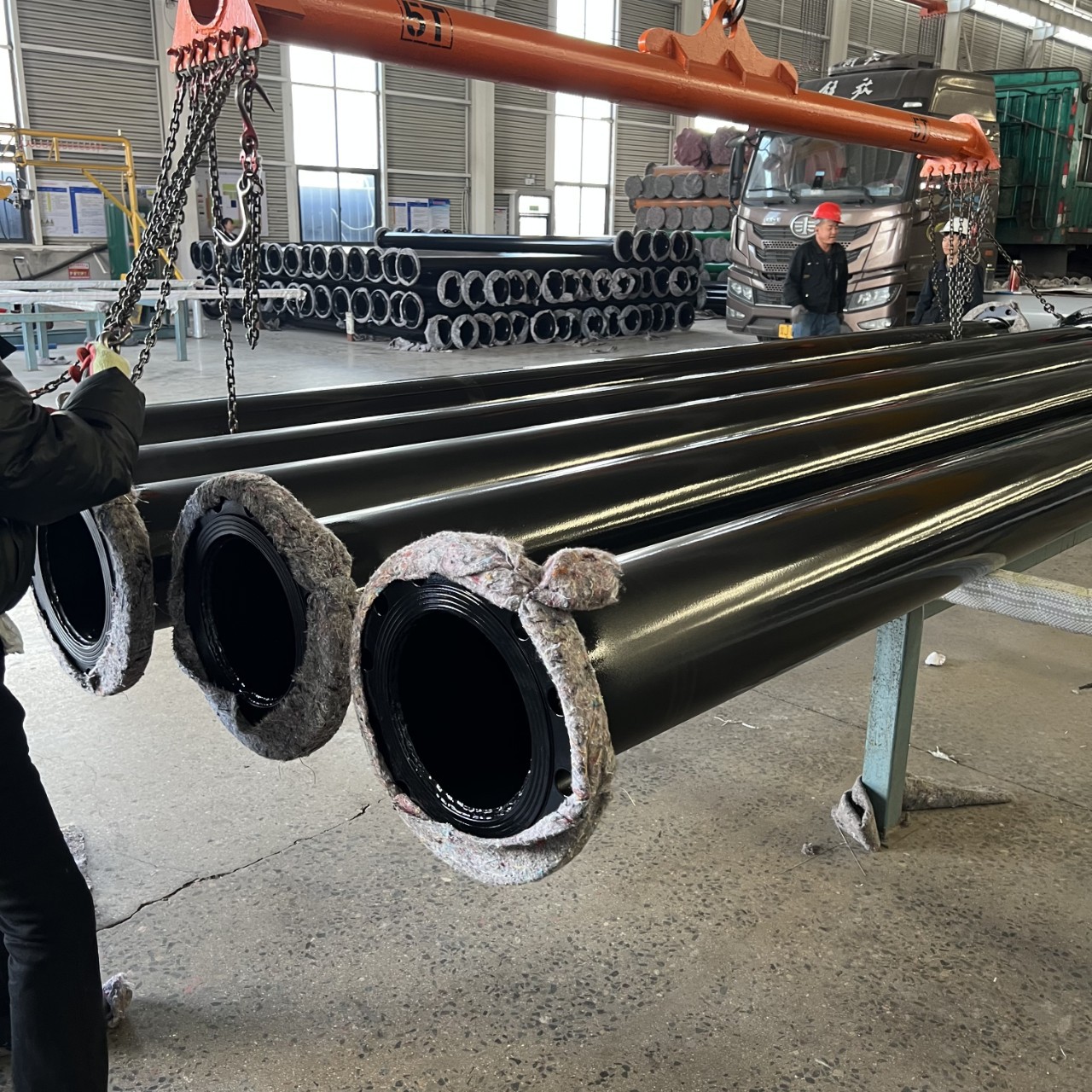 #DN250矿用法兰连接涂塑钢管发车我厂2条3PE生产线2条螺旋