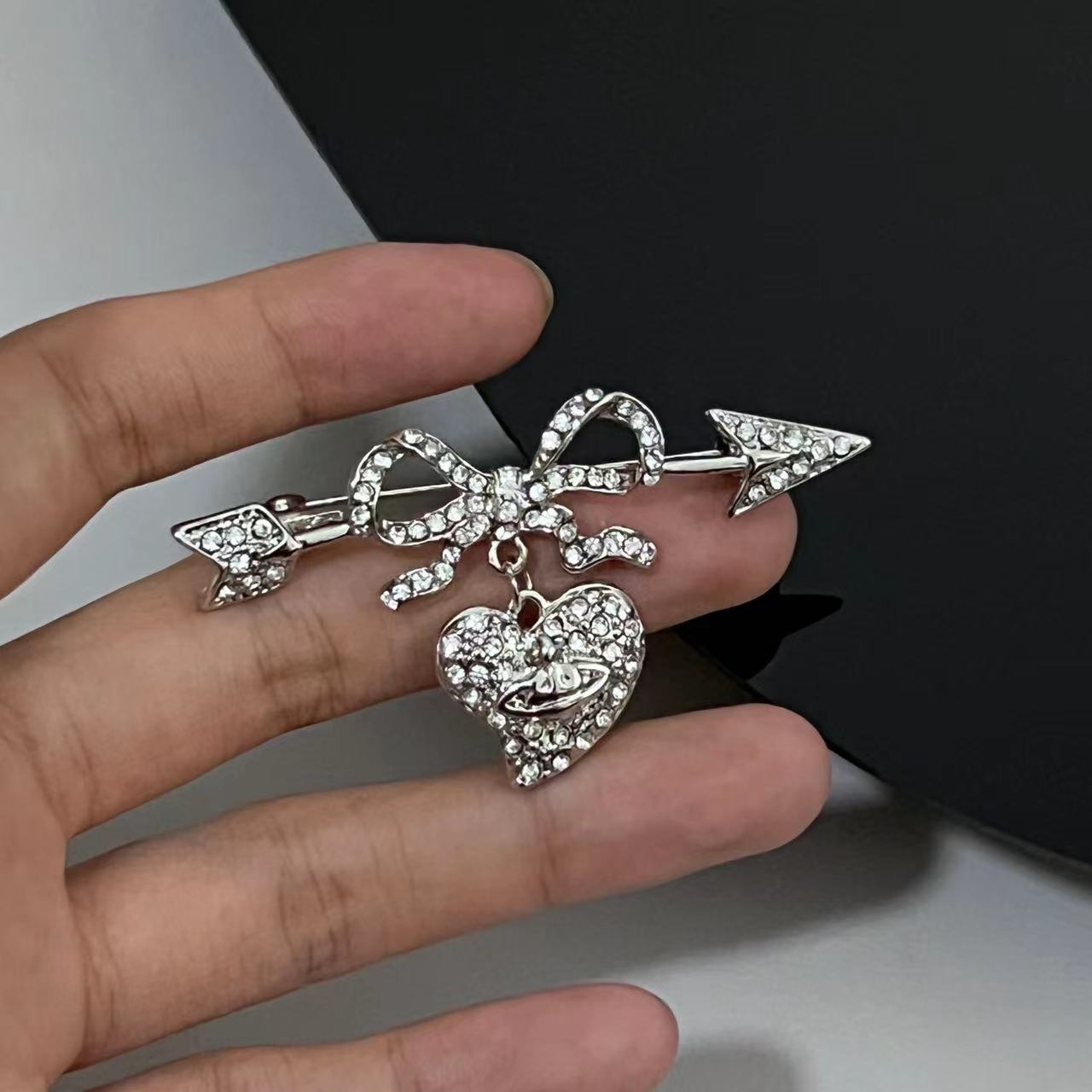 Artificial Diamond Inlay Material Pin Heart Shape Alloy Inlay Artificial Diamond Women's Brooches