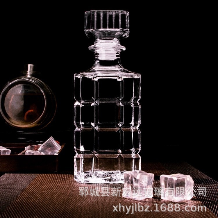 带盖玻璃洋酒瓶自酿原浆白酒瓶500ML装果酒饮料瓶透明空酒瓶子